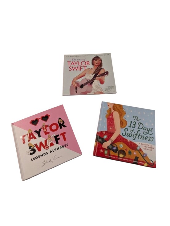 Unknown Other - Taylor Swift Themed Book Bundle